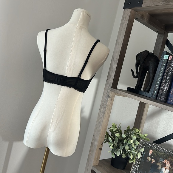 Sling Bra - Picture 7 of 8